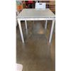 Image 10 : GLASSTOP DINING TABLE WITH 3 CHAIRS