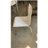 Image 3 : GLASSTOP DINING TABLE WITH 3 CHAIRS