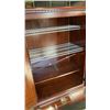 Image 2 : WARDROBE