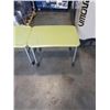Image 2 : 2 HERMAN MILLER ADJUSTABLE HEIGHT ROLLING WORKSTATION / STANDS - GREEN