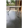 Image 2 : HERMAN MILLER KIVA COLLECTION PEBBLE TABLE ROLLING WORKSTATION