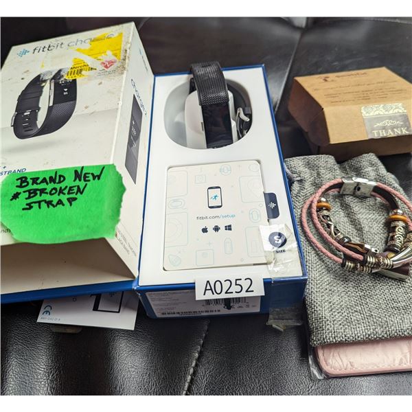 New Fitbit with Strap (A0252)
