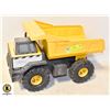 Image 1 : VINTAGE LARGE METAL TONKA DUMP TRUCK=ESTATE