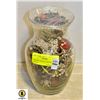 Image 1 : JEWELRY JAR WITH MIXED JEWELRY