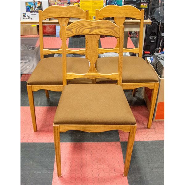 3 SOLID OAK DINING CHAIRS