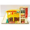 Image 1 : FISHER PRICE PARKING GARAGE
