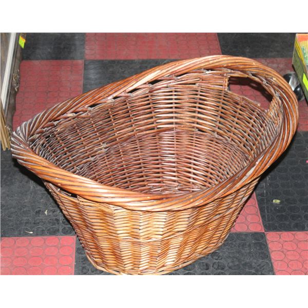 LARGE WICKER LAUNDRY BASKET