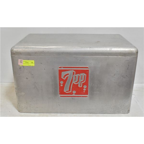 ANTIQUE 7UP COOLER