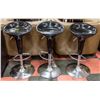 Image 1 : 3 BLACK LIFT STOOLS WITH METAL BASE