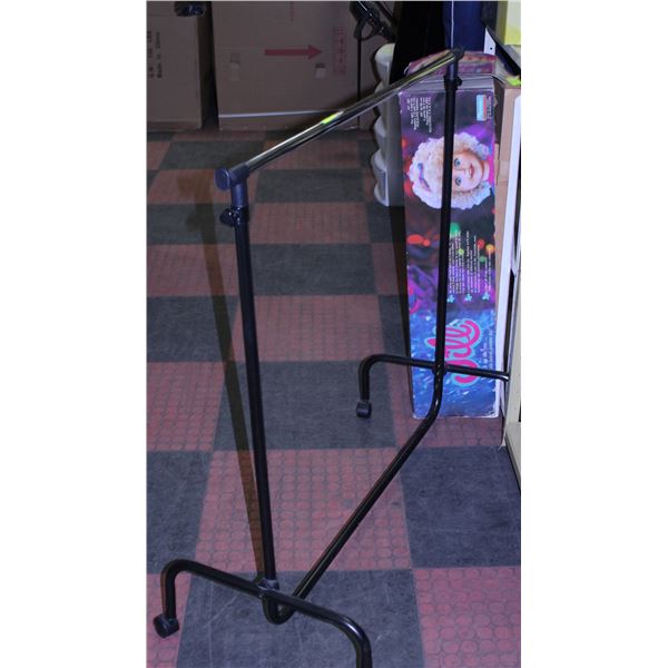 COAT RACK ADJUSTABLE