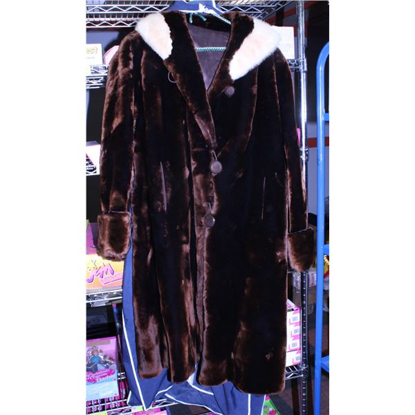 ESTATE FUR COAT