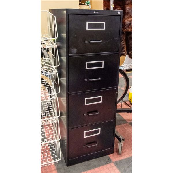 METAL 4 DRAWER FILE CABINET