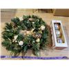 Image 1 : Vintage Christmas decorations & green wreath