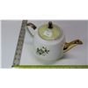 Image 1 : Gibson's flowered English teapot