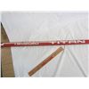 Image 4 : Vintage 1980's Wayne Gretzky Hockey Stick