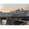 Image 4 : Antique Singer sewing machine