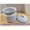 Image 1 : Chamber pot