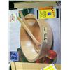 Image 2 : Avant Natural Wood 14 inch salad bowl