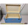 Image 2 : 1950'S DOLL TRUNK