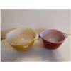 Image 3 : 2 FIRE KING BOWLS 7.5" & 6"