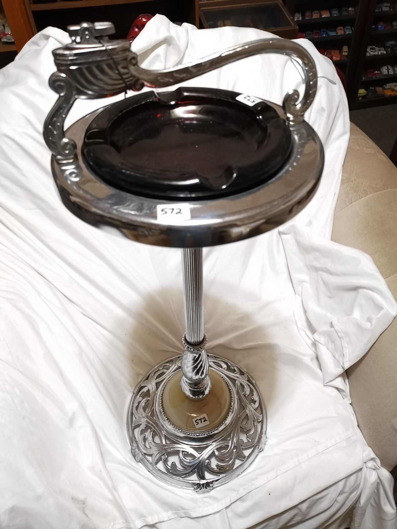 VINTAGE ASHTRAY STAND WITH LIGHTER - Schmalz Auctions