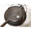Image 2 : CAST IRON FIRE WAFFLE MAKER
