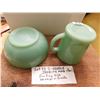 Image 4 : 711 FIRE KING D HANDLE JADEITE MUD & CEREAL/SOUP BOWL