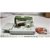 Image 1 : Toy operated, toy "sew-ette" sewing machine, with NOS - Needle pack