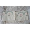 Image 1 : Pair pillow cases in good vintage condition floral motif