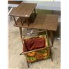 Image 1 : Retro end table + sewing basket - wood/cloth