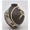 Image 2 : Mata Ortiz Pottery Vase by Julia Silveira