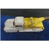 Image 2 : Lincoln Pressed Tin Tow Truck 13" Long
