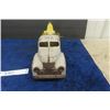 Image 4 : Lincoln Pressed Tin Tow Truck 13" Long