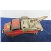 Image 2 : Smaller Lincoln Pressed Tin Tow Truck 7" Long