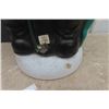 Image 5 : Santa Claus Light Up Blow Mold 42" Tall