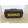 Image 4 : DeWalt Model DWE 402 4.5" Angle Grinder in Hard Plastic Case