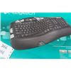 Image 2 : Logitech MK550 Wireless Keyboard + Mouse