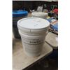 Image 1 : Sealed National 5Gal Pail 80W90 Gear Oil