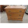 Image 1 : Oak 3 Drawer Dresser 18" x 31" x 35"