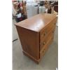 Image 2 : Oak 3 Drawer Dresser 18" x 31" x 35"