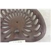 Image 6 : Vulcan Plow Co. Cast Iron Implement Seat