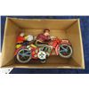 Image 2 : 2 Newer Wind Up Pressed Tin Motorcycles- New in Box Modern Collectibles