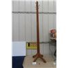 Image 1 : 6' Wooden Coat Tree