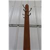 Image 3 : 6' Wooden Coat Tree