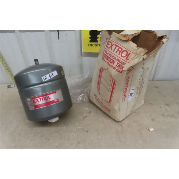 Extrol R2359 New Extrol #30 Pressure Tank with Diaphragm - McSherry Auction Service Ltd.