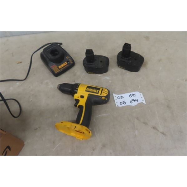 DeWalt 14.4V Drill, 2 Batteries + Charger