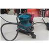 Image 2 : 3 Makita Electric Power Sanders, 3/8" Electric Drill