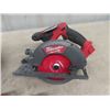 Image 2 : Milwaukee M18 Cordless Circular Saw with Charger + Battery + Bag - Tested