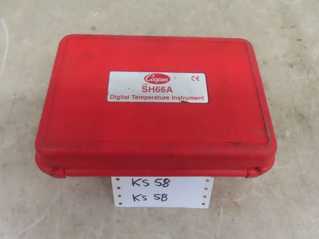 Cooper Instruments Sh66 Cooper SH66A Digital Temperature Instrument in Case