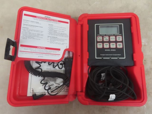 Cooper Instruments Sh66 Cooper SH66A Digital Temperature Instrument in Case
